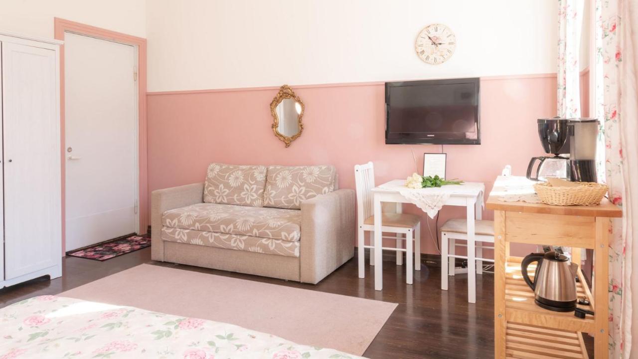 Huoneistohotelli Marja Микели Екстериор снимка