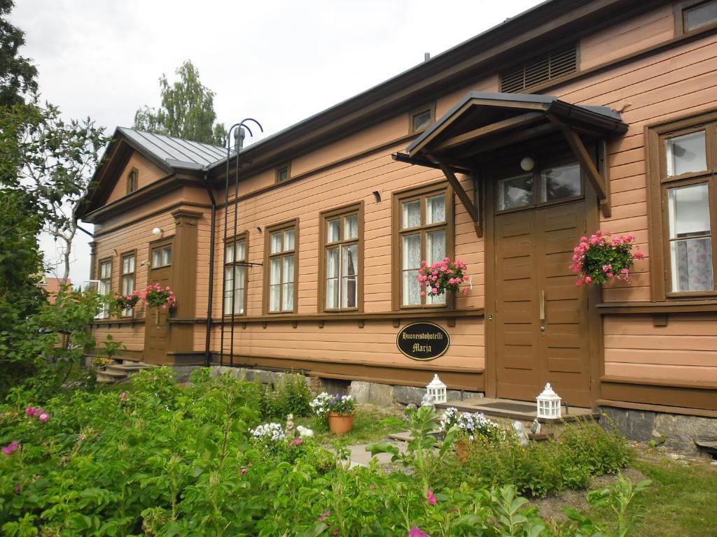 Huoneistohotelli Marja Микели Екстериор снимка